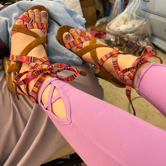 THE CUTEST GUESS CHUNKY HEELS TIE UP LACE BALLERINA SUMMER RIBBON TAN CORK 9 EUC - Picture 7 of 16